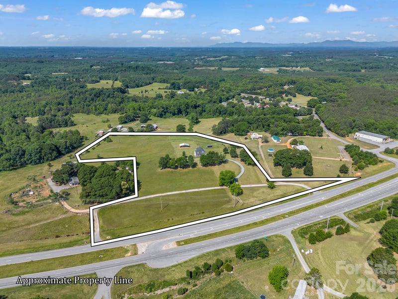 5412 US 221 Highway S, Forest City, NC - 3 beds, 3 baths, 3,135 sqft - $529,000
