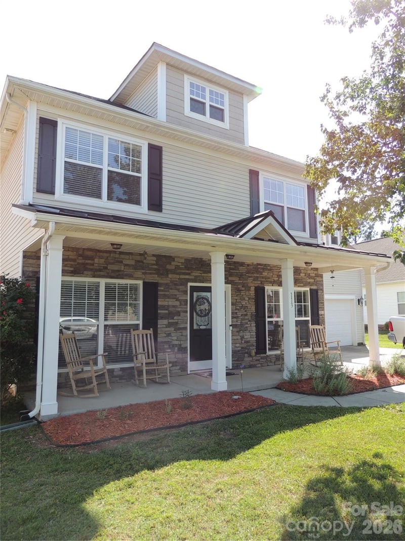 113 Ashton Woods Court, Mount Holly, NC - 4 beds, 2.5 baths, 2,383 sqft - $400,000