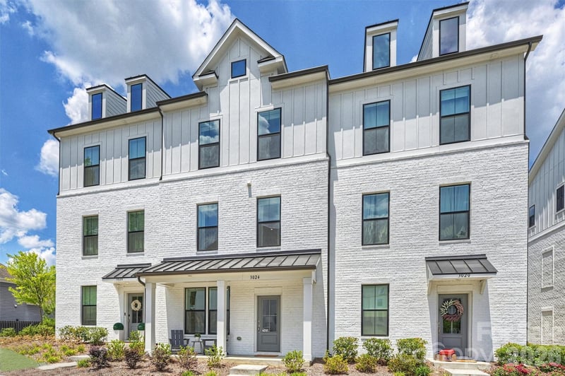 3024 Red Cardinal, Charlotte, NC - 4 beds, 4 baths, 2,000 sqft - $599,000