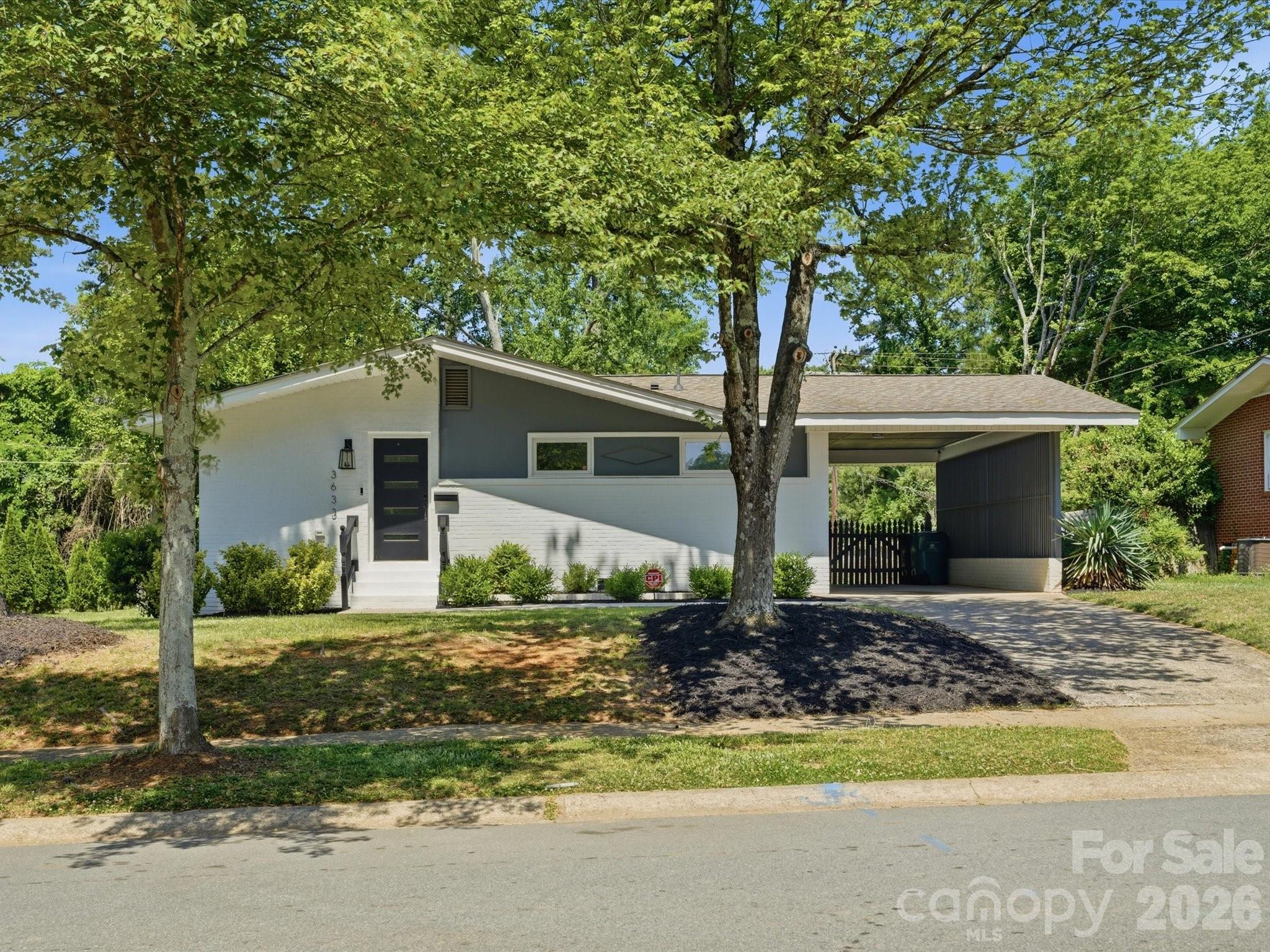 3633 Rosehaven, Charlotte, NC — property listing photo 1