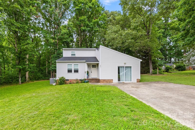 221 Reliance Road, Kings Mountain, NC - 3 beds, 2 baths, 1,667 sqft - $335,000