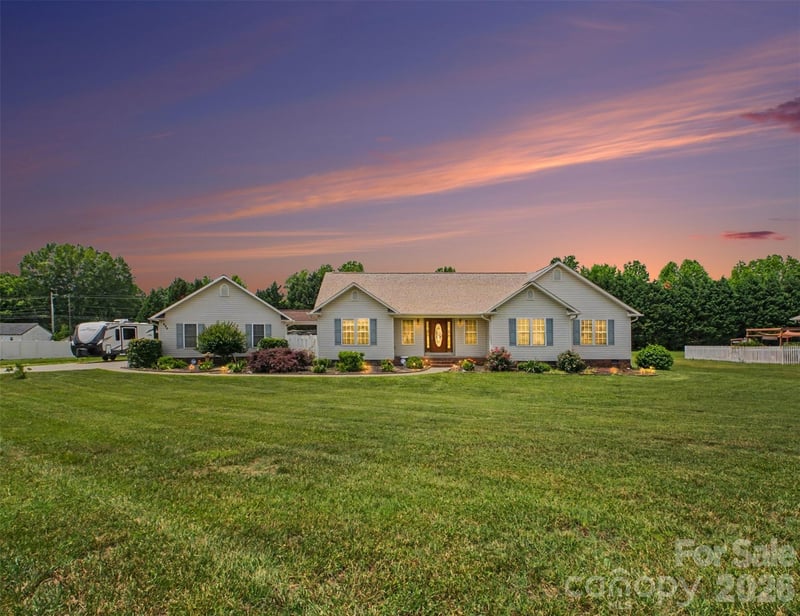 290 Deal Estate Drive, China Grove, NC - 3 beds, 2.5 baths, 2,151 sqft - $510,000