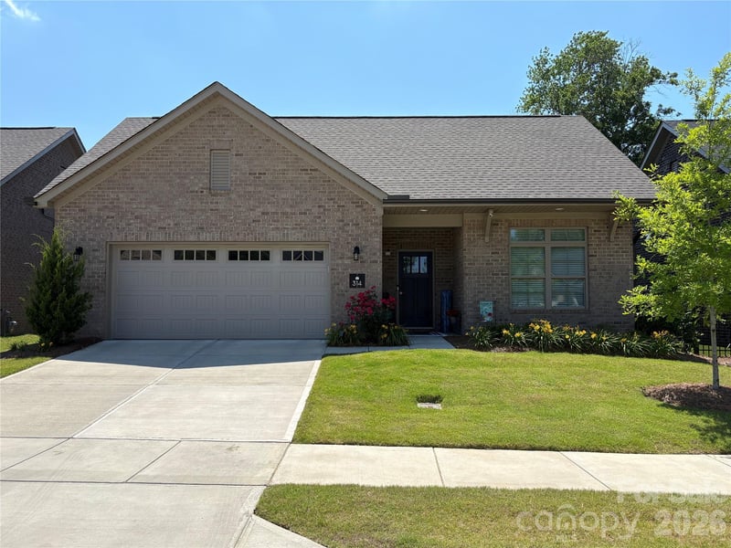 314 Lifestyle Court, Gastonia, NC - 2 beds, 2 baths, 2,228 sqft - $559,900