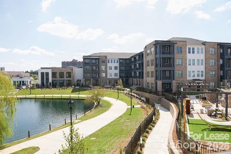 6010 Jasmine Lane B2, Charlotte, NC - 2 beds, 2 baths, 1,276 sqft - $2,394