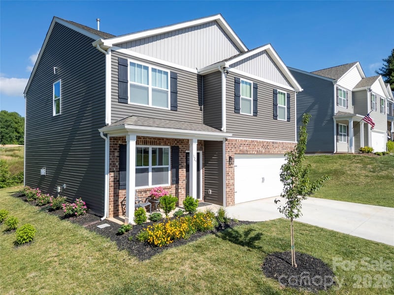 129 Valleywood Drive, Waynesville, NC - 4 beds, 2.5 baths, 2,062 sqft - $469,000