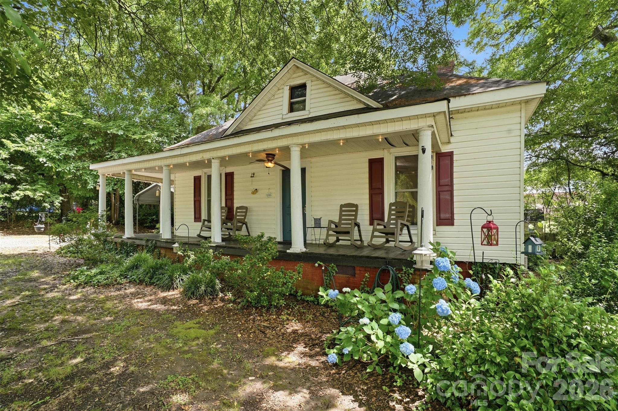 1815 Hemlock, Gastonia, NC — property listing photo 1