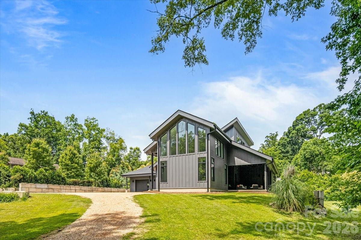 3304 Mar Vista Circle, Charlotte, NC. property listing photo