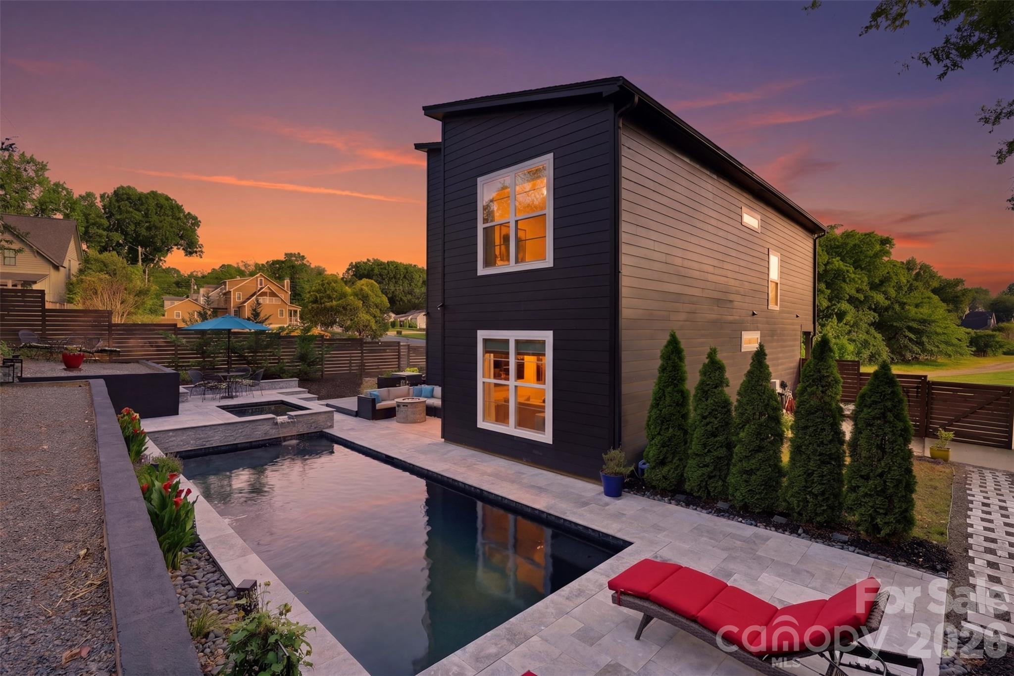 715 E 28th Street, Charlotte, NC. property listing photo