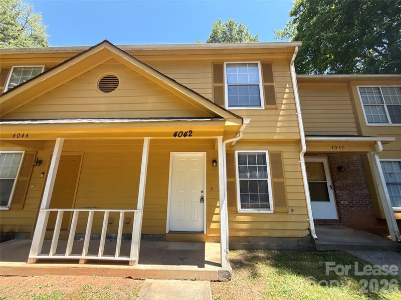 4042 Briarhill Drive, Charlotte, NC - 2 beds, 1.5 baths - $1,200