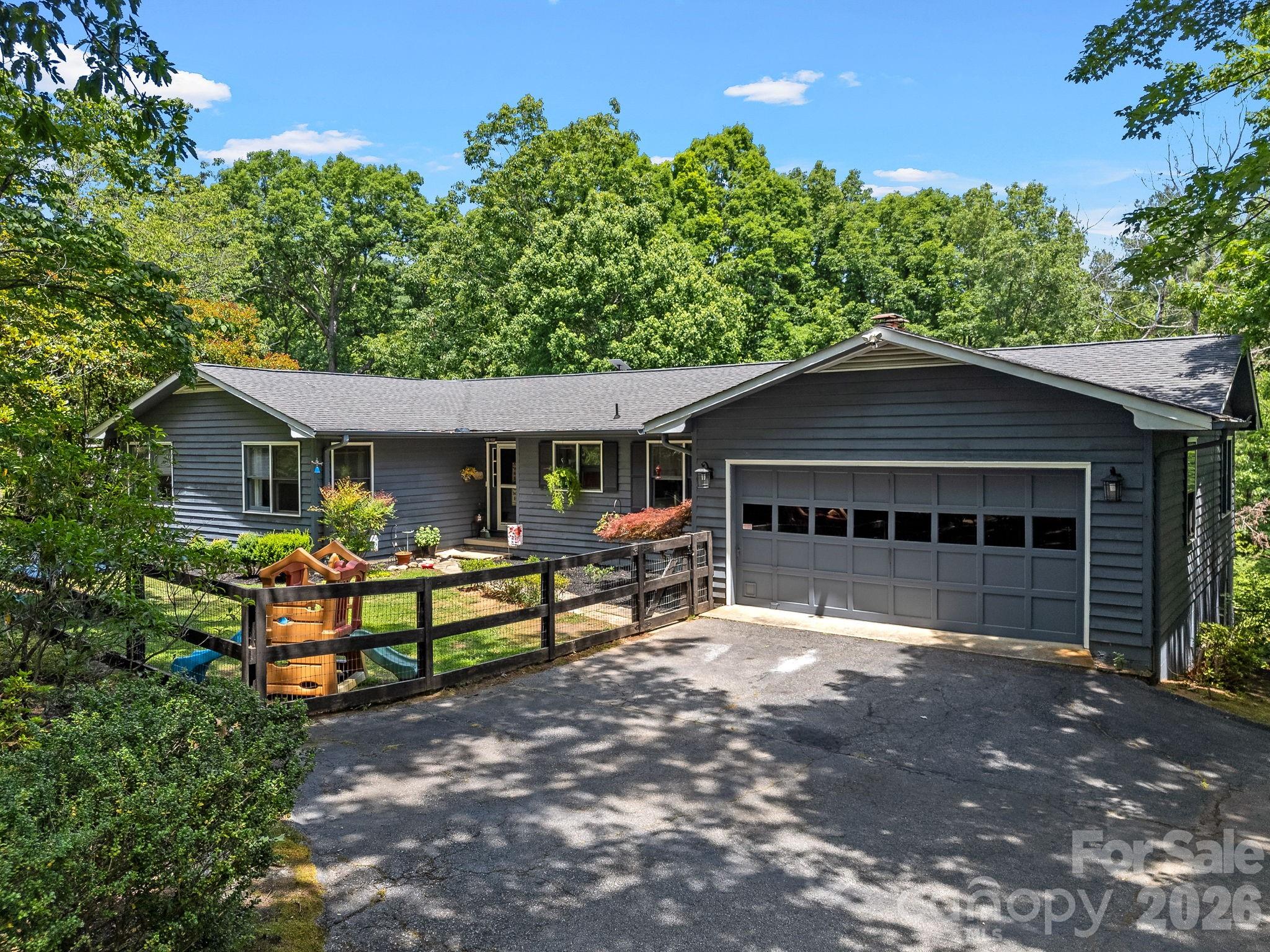 707 Dogwood Trail, Tryon, NC. property listing photo