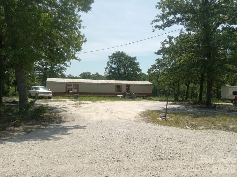 3328 Love Road, Kershaw, SC - 2 beds, 2 baths, 980 sqft - $69,000