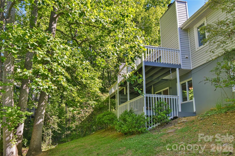 63 Hollybrook Drive, Asheville, NC - 3 beds, 2 baths, 2,051 sqft - $360,000