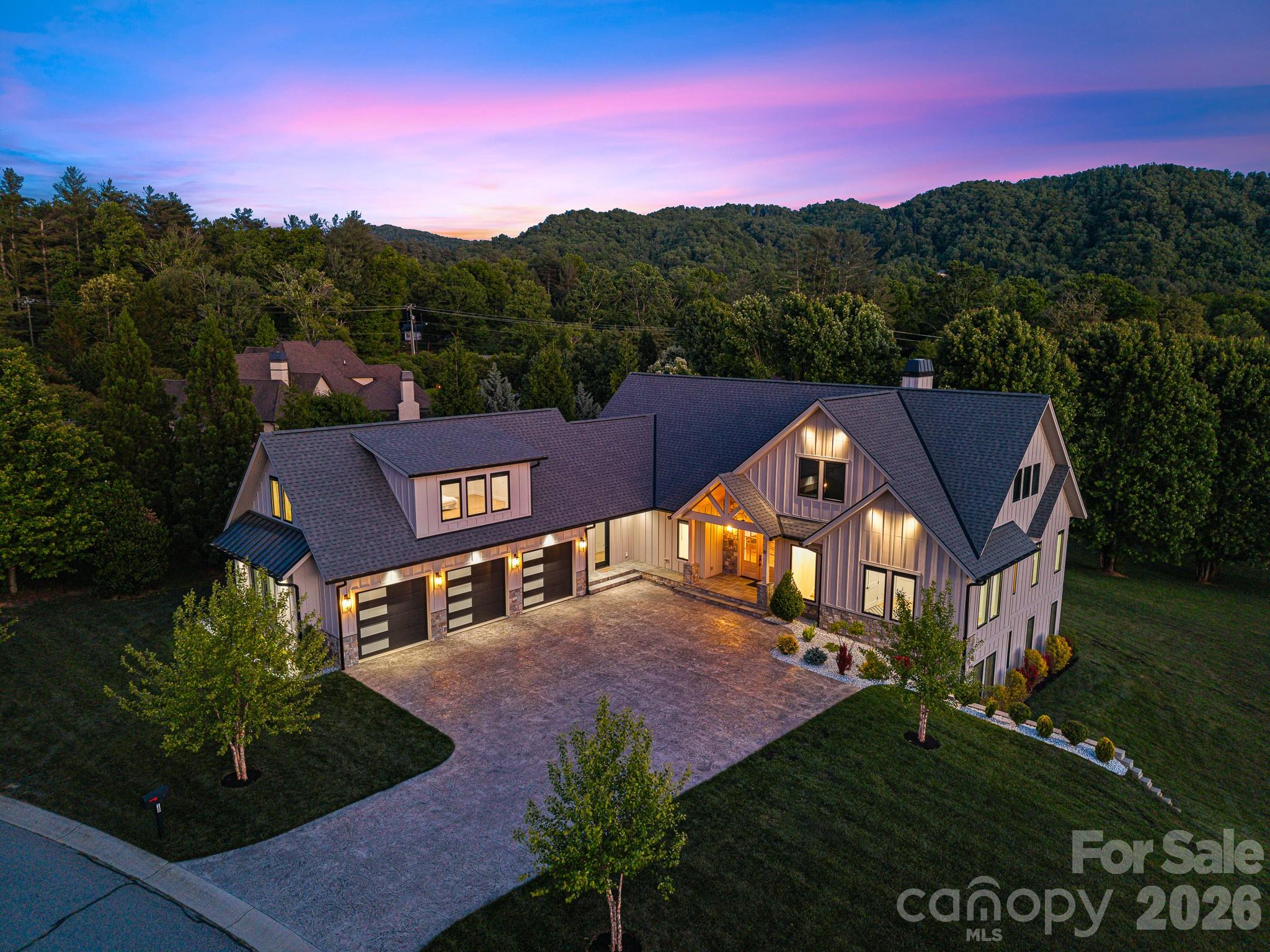 10 Autumn Leaf Drive, Fletcher, NC. property listing photo