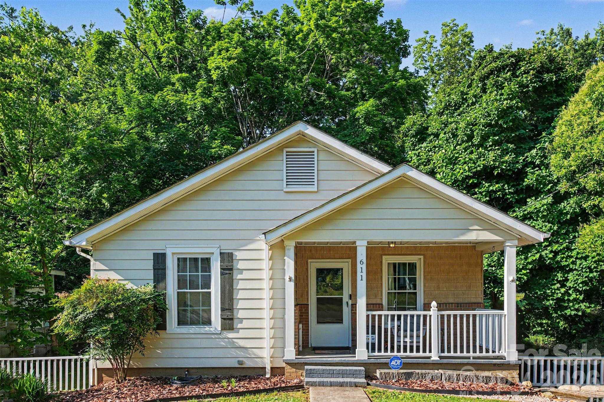 611 4th, Gastonia, NC — property listing photo 1