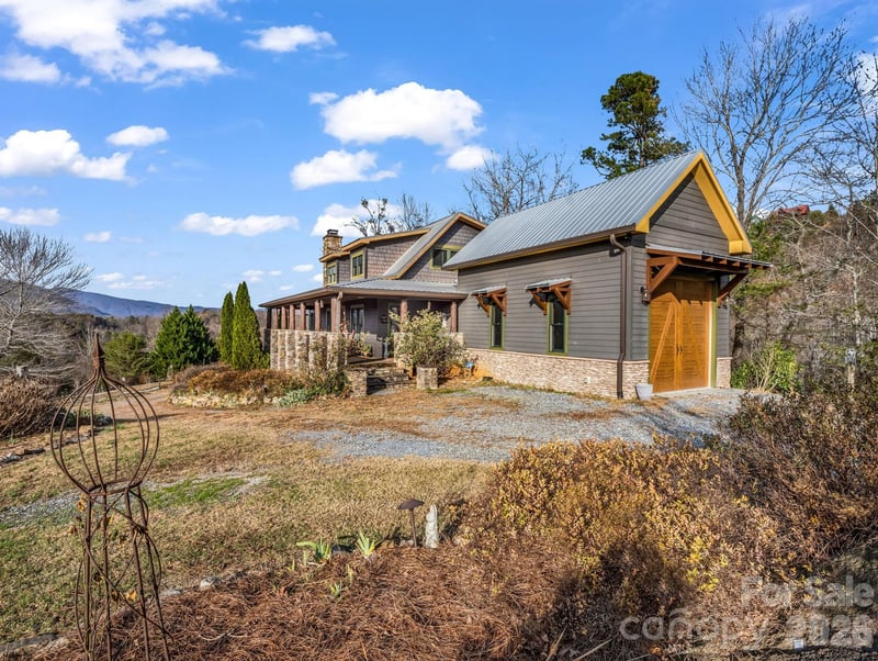 301 Peaks Drive, Lake Lure, NC - 3 beds, 4 baths, 2,438 sqft - $799,000