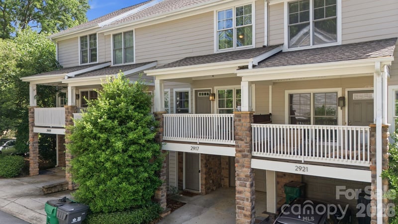 2917 Craftsman Lane, Charlotte, NC - 2 beds, 2.5 baths, 1,047 sqft - $389,000
