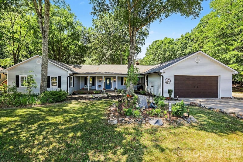 205 Dornoch, Weddington, NC - 3 beds, 2 baths, 2,384 sqft - $1,200,000