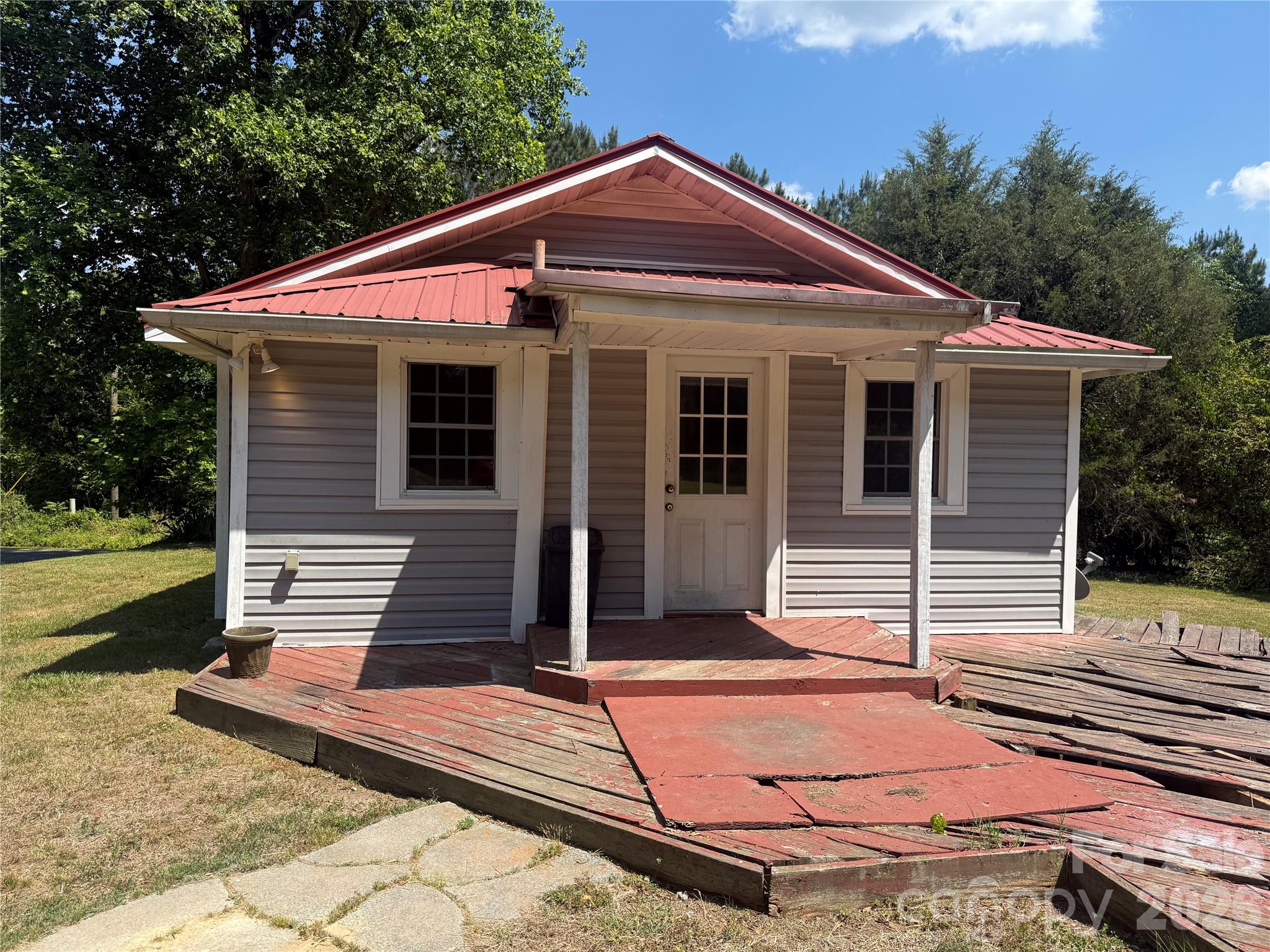 129 Sunset Drive, Troy, NC. property listing photo