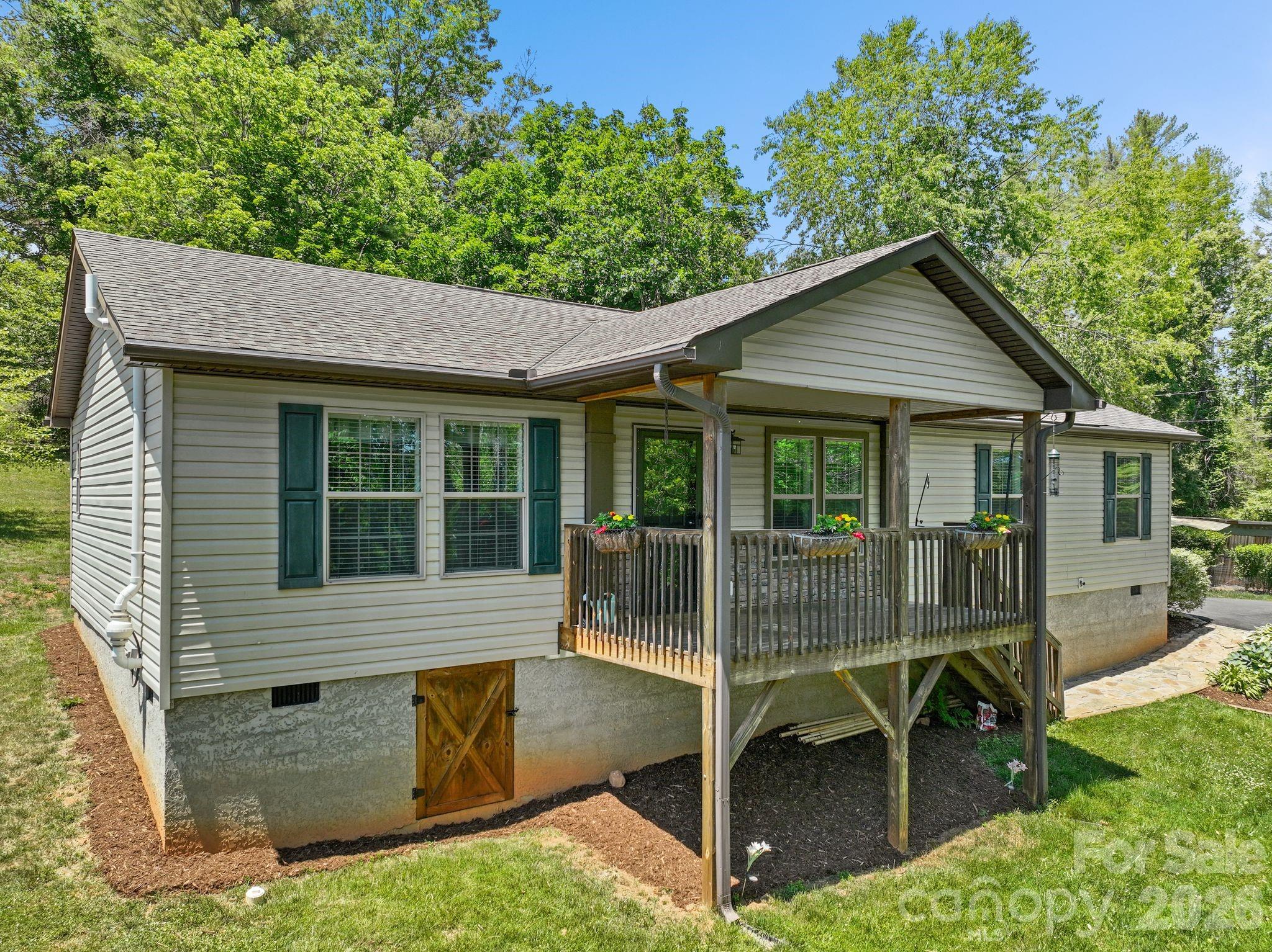40 New Elijah Way, Fletcher, NC — property listing photo