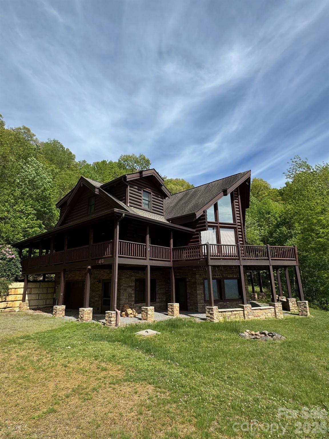 686 Hyacinth Drive, Clyde, NC. property listing photo