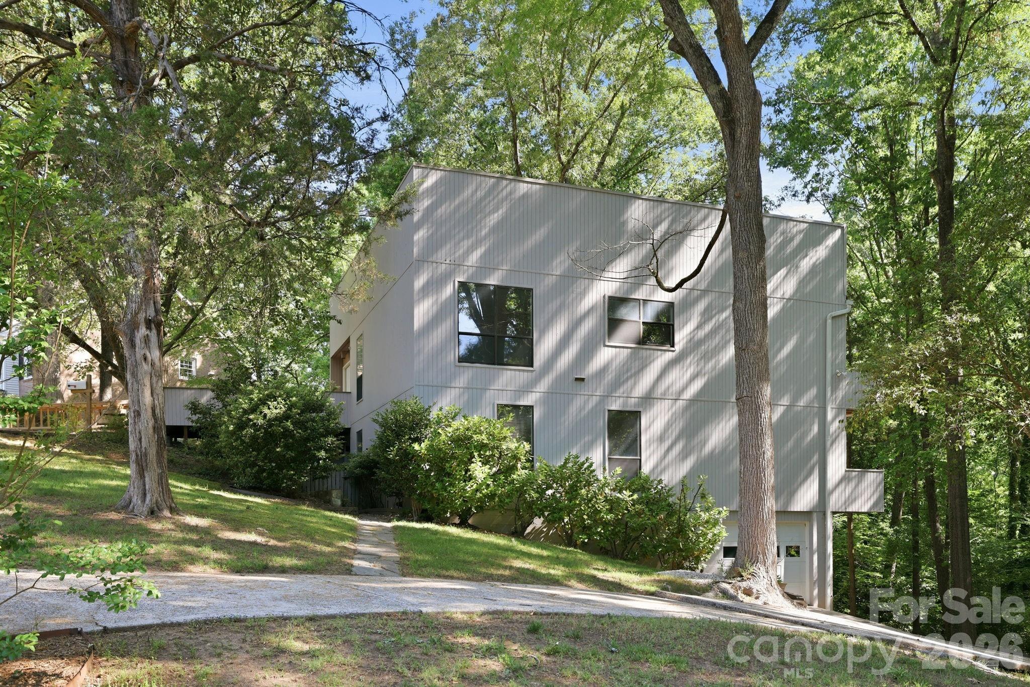 3423 Tinkerbell Lane, Charlotte, NC. property listing photo