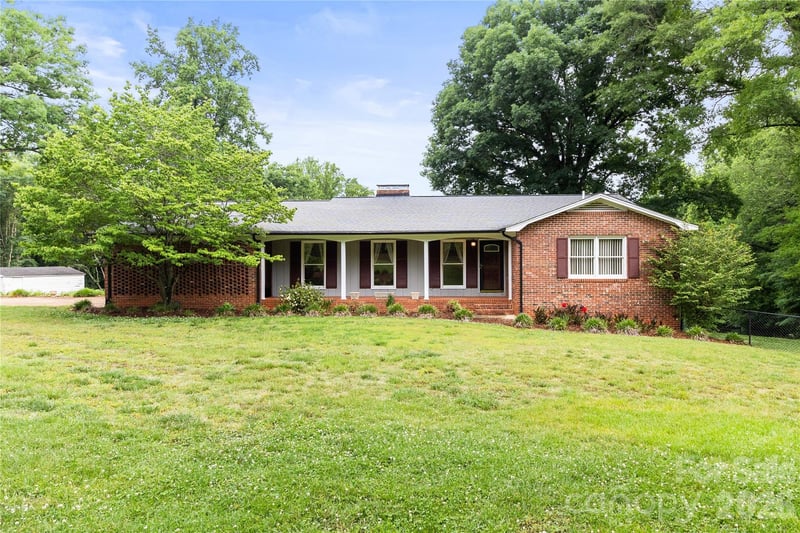 3225 Frank Grigg Drive, Shelby, NC - 3 beds, 2 baths, 1,805 sqft - $435,000
