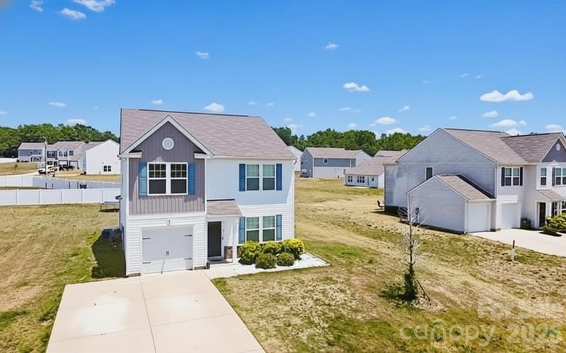 244 Amberly Circle, Pageland, SC - 4 beds, 3 baths, 2,100 sqft - $315,000
