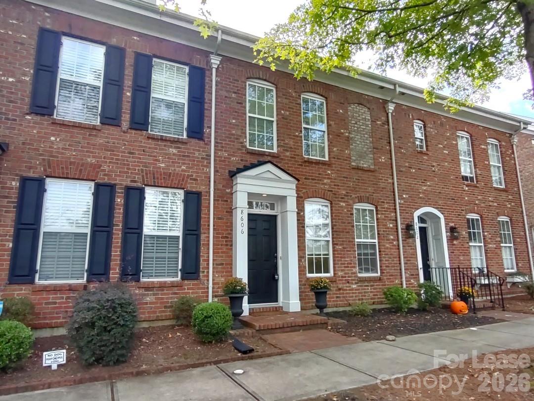 8606 Beaver Creek Drive, Charlotte, NC. property listing photo