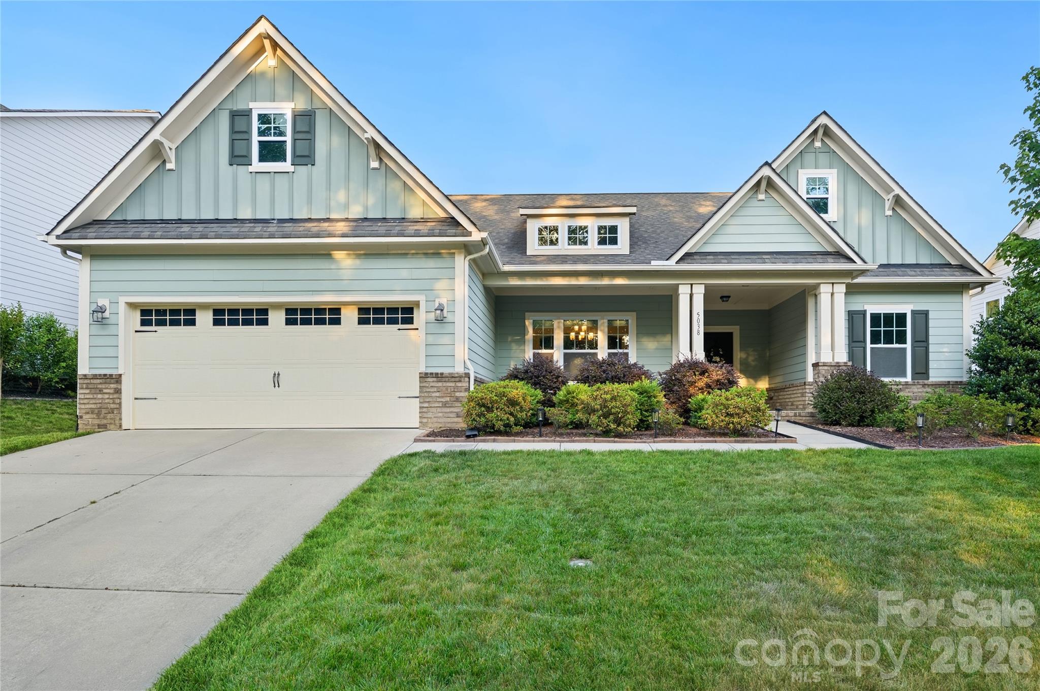 5038 Stonehill, Matthews, NC — property listing photo 1
