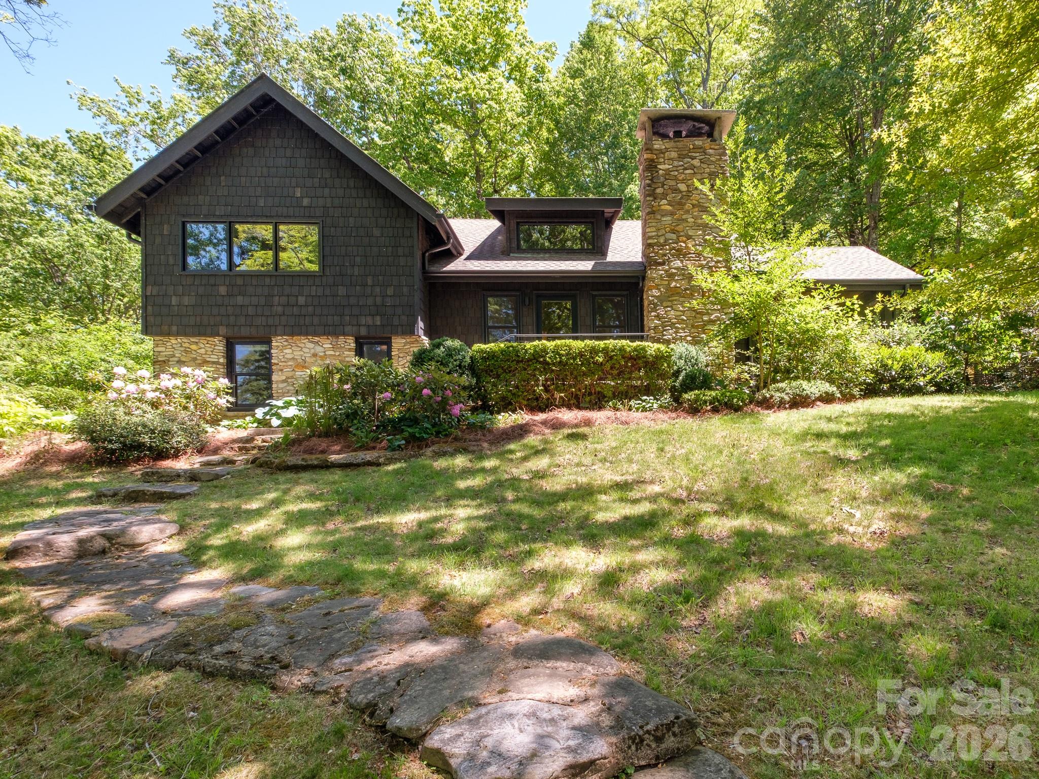 212 SE Shore Drive, Lake Toxaway, NC. property listing photo
