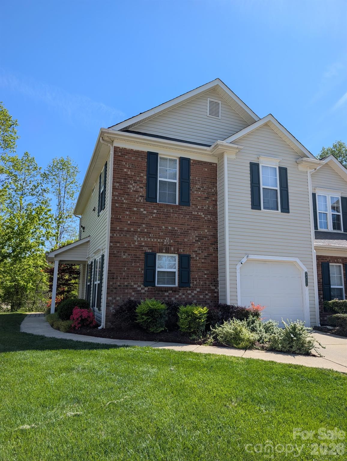 8917 Cinnabay Drive, Charlotte, NC. property listing photo