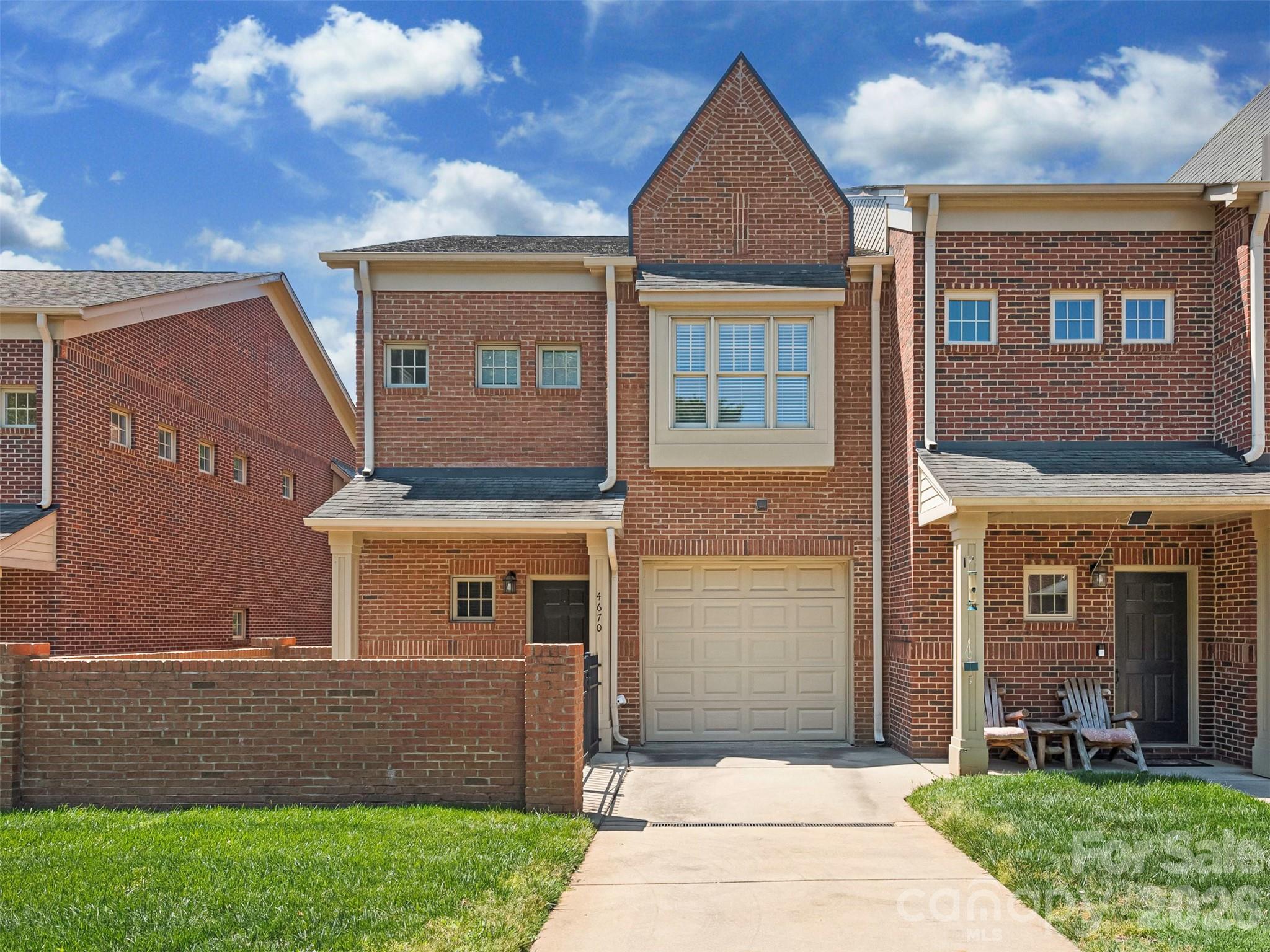 4670 Dabney Vigor Drive, Charlotte, NC. property listing photo