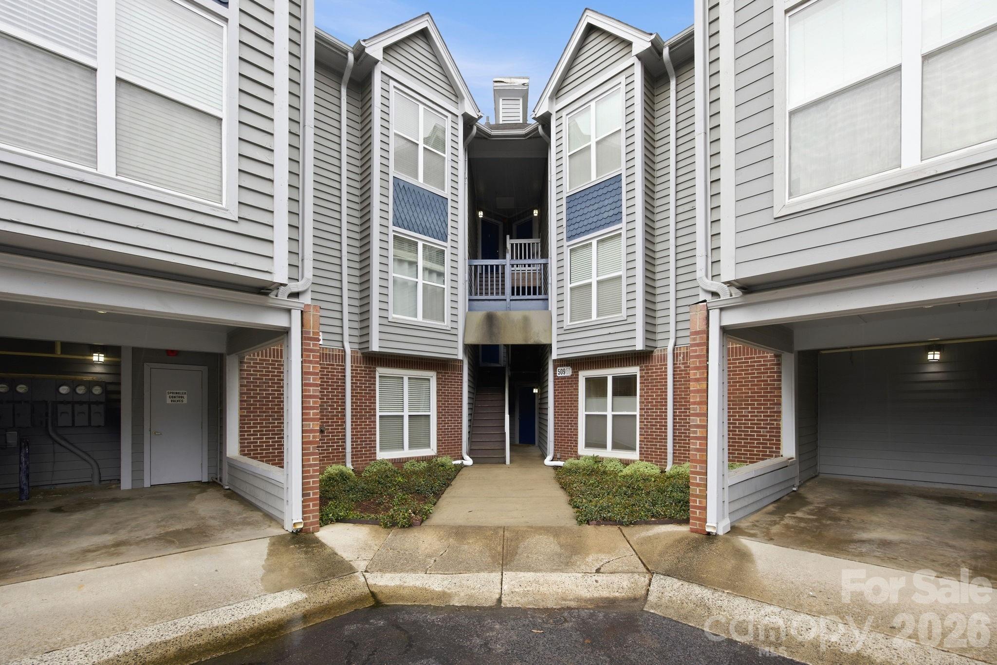 509 Graham, Charlotte, NC — property listing photo 1