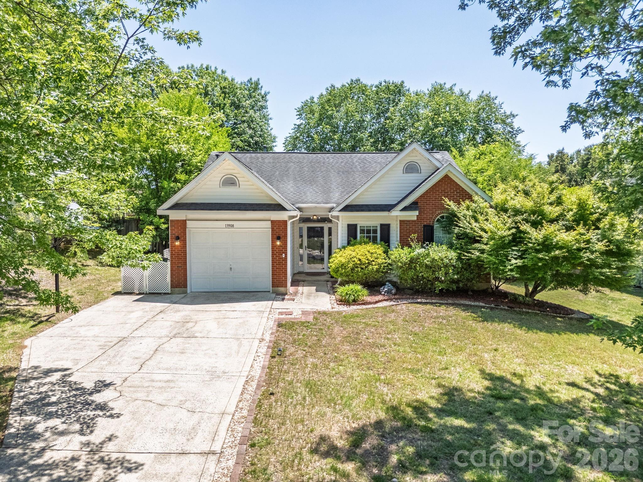 13908 Mcgloughlin Way Court, Charlotte, NC. property listing photo
