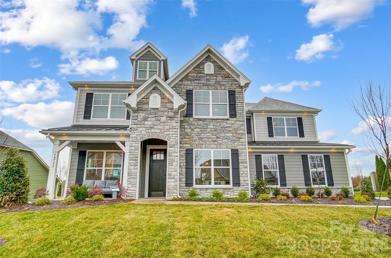 1311 Wiggins Drive, Gastonia, NC - 5 beds, 4.5 baths, 3,514 sqft - $689,900