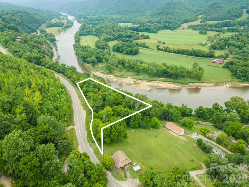 588 US 25/70 Highway, Hot Springs, NC -  - $599,000