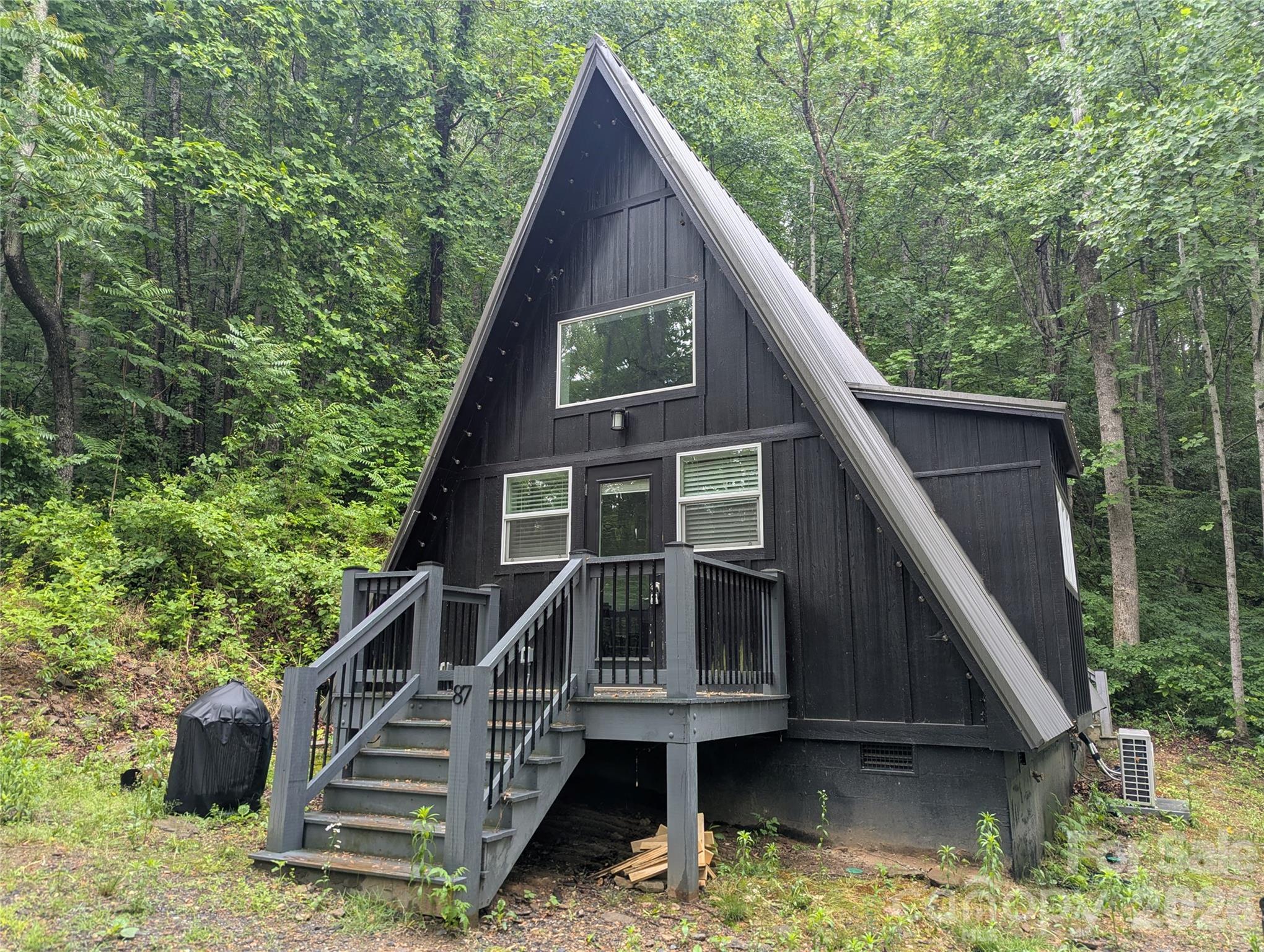 87 Hershel Lane, Swannanoa, NC. property listing photo