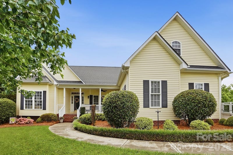 258 Glenwood Drive, Oakboro, NC - 3 beds, 2 baths, 2,336 sqft - $474,900
