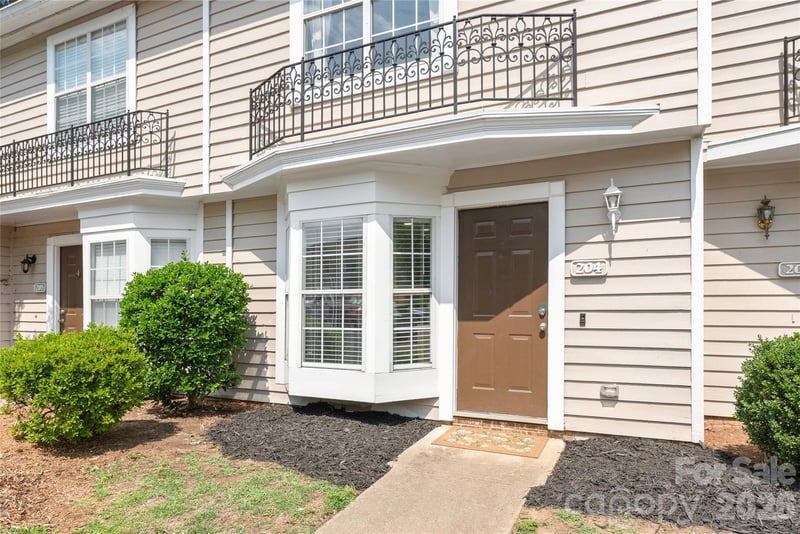 204 Heritage Parkway, Fort Mill, SC - 2 beds, 1.5 baths, 1,054 sqft - $210,000
