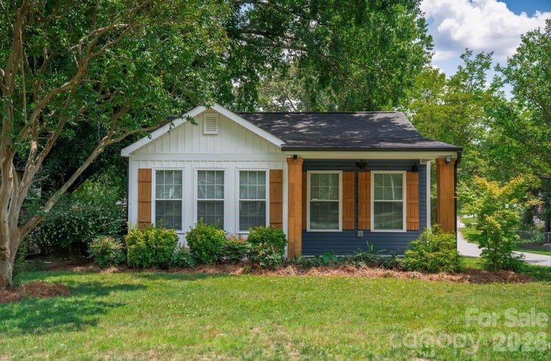 1215 W Fourth Avenue, Gastonia, NC - 3 beds, 2 baths, 1,033 sqft - $255,000