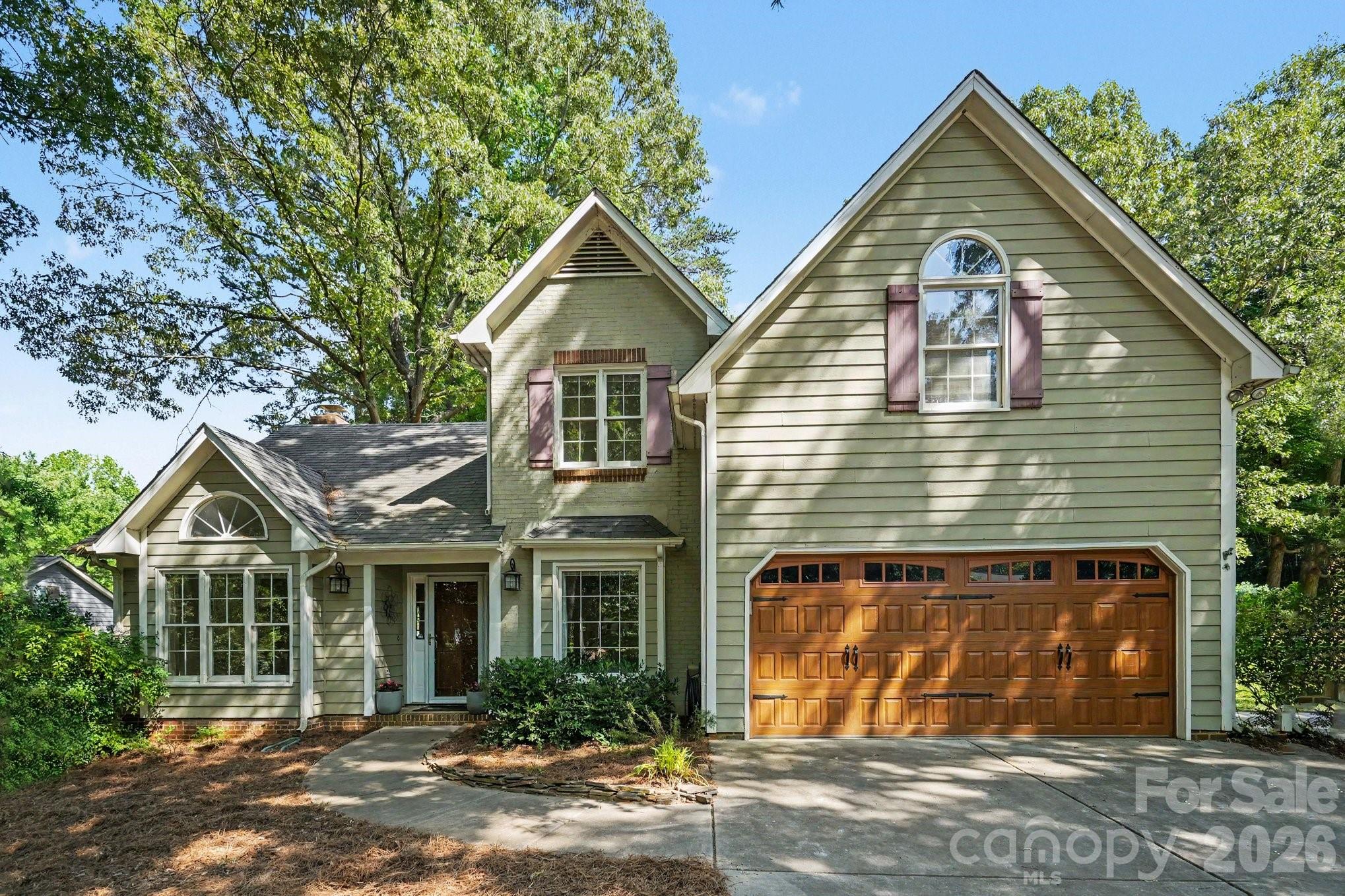 3032 Oakcroft, Matthews, NC — property listing photo 1