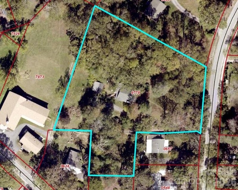 813 Montreat Road, Black Mountain, NC - 3 beds, 1 bath, 1,216 sqft - $899,000