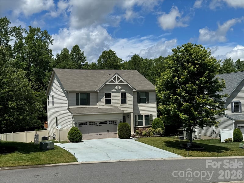 772 Rosegate Drive, Gastonia, NC - 5 beds, 3.5 baths, 4,113 sqft - $532,000