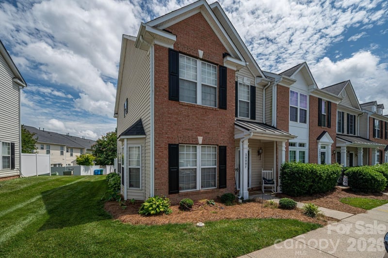 3000 Misty Harbor F, Cramerton, NC - 2 beds, 3 baths, 1,516 sqft - $249,900