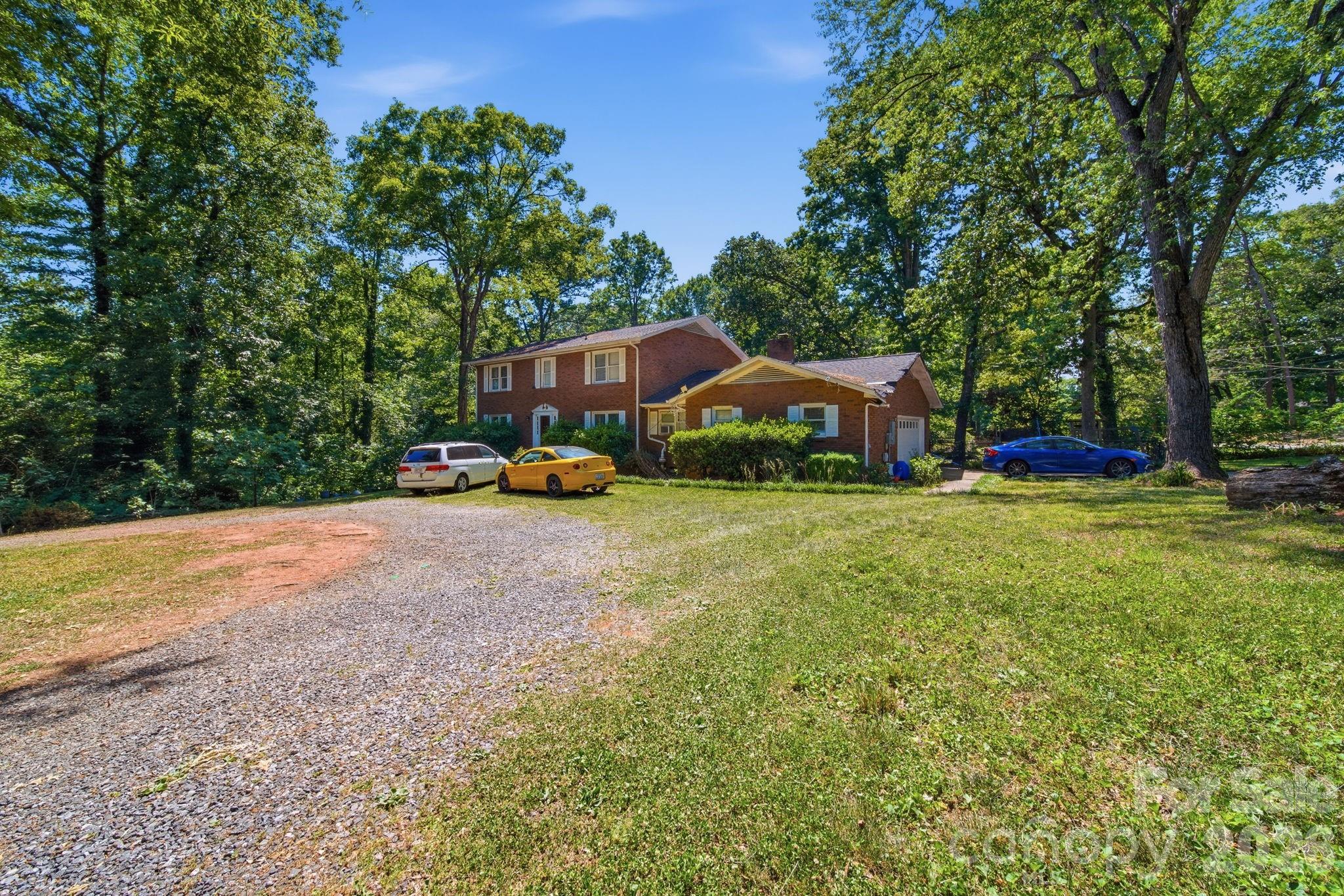 970 23rd Avenue NE, Hickory, NC — property listing photo