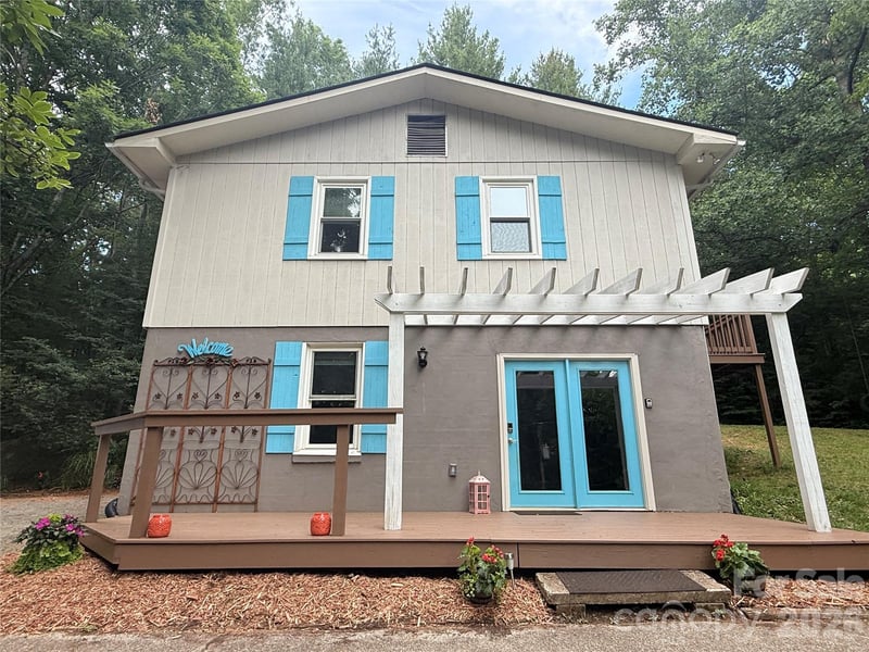 95 Walker Cove Road, Black Mountain, NC - 4 beds, 2 baths, 1,768 sqft - $475,000
