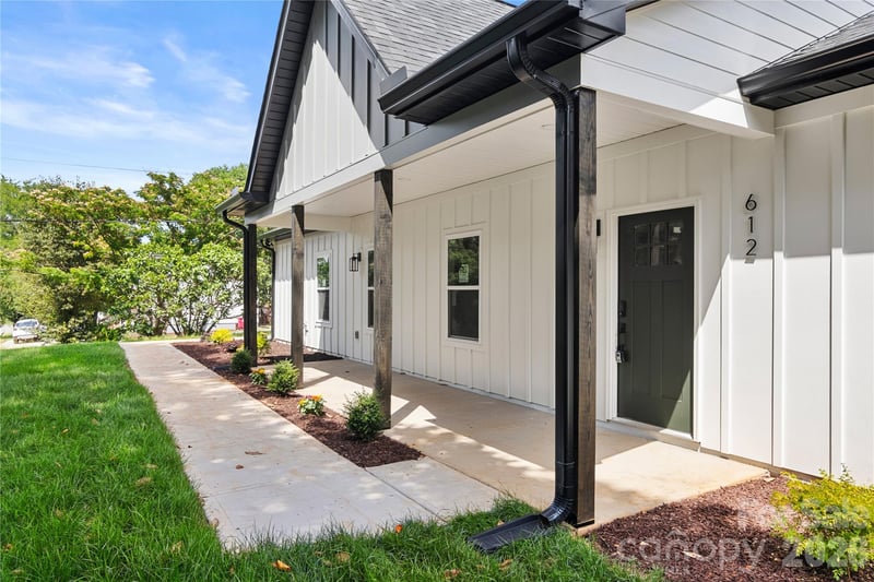 612 Hardin Road, Dallas, NC - 3 beds, 2.5 baths, 1,511 sqft - $369,900