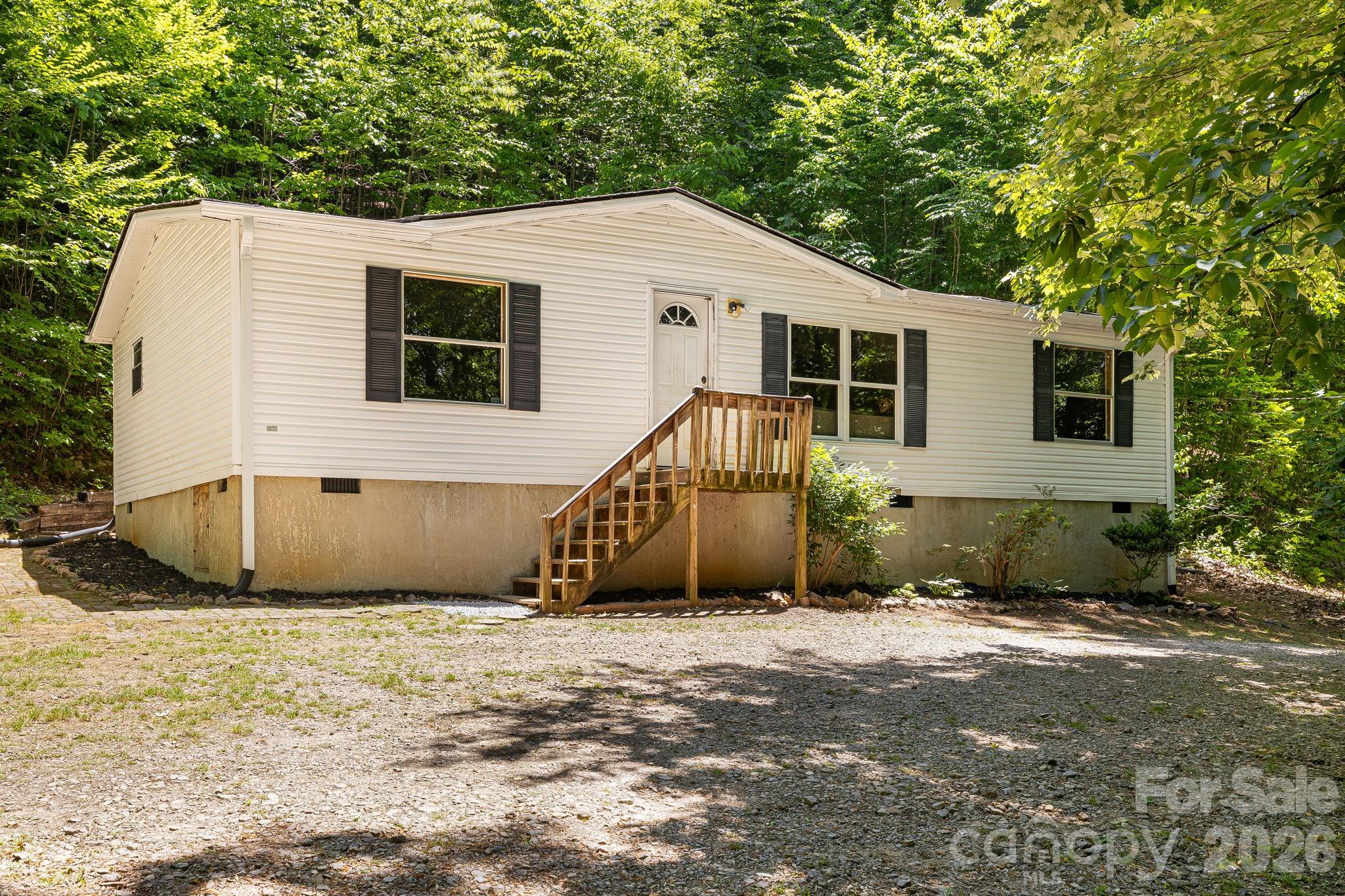 94 Long Ridge Road, Candler, NC. property listing photo
