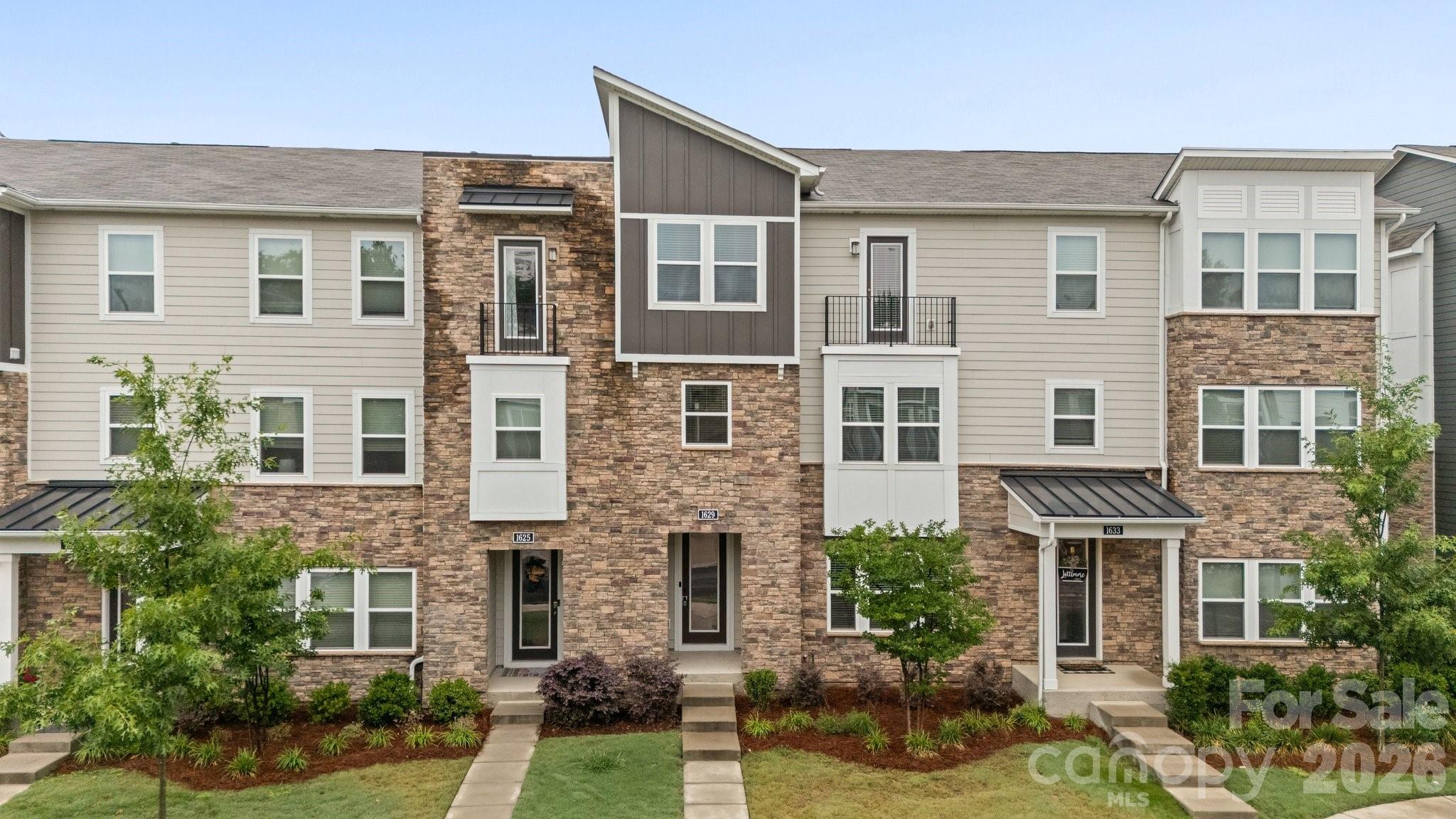 1629 Unison, Charlotte, NC — property listing photo 1