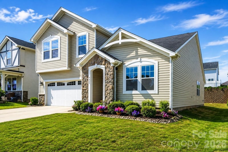 6629 Meridale Forest Drive, Charlotte, NC - 4 beds, 2.5 baths, 2,561 sqft - $472,000
